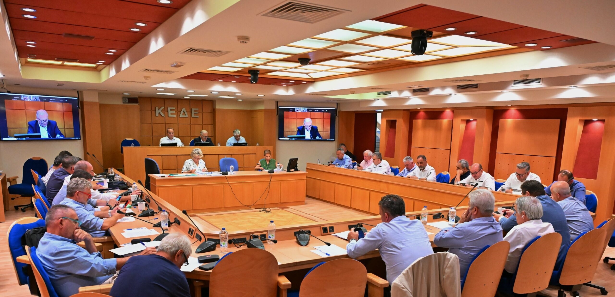 Οι προτάσεις του δημάρχου Μάριου Ψυχάλη  για τα προβλήματα της Αυτοδιοίκησης απασχόλησαν τη συνεδρίαση του Δ.Σ. της ΚΕΔΕ 