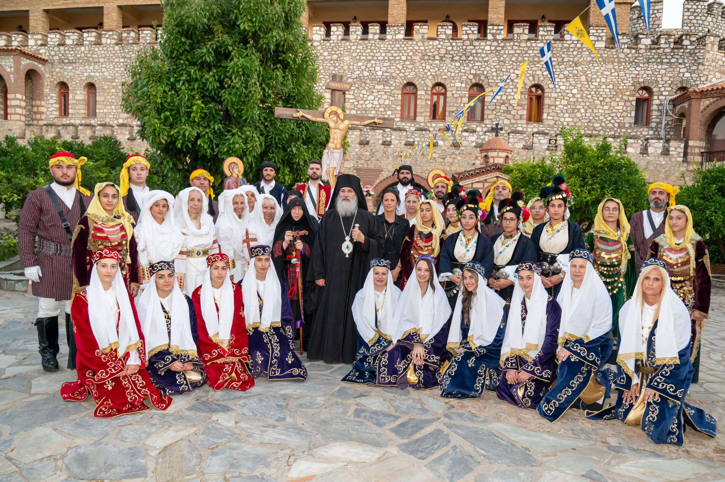 Στη Λιτάνευση της Ιεράς Εικόνας της Αγίας Ειρήνης Χρυσοβαλάντου στη Λυκόβρυση παρέστη ο Δήμαρχος Λυκόβρυσης-Πεύκης Μάριος Ψυχάλης 