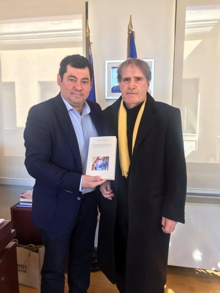 Με τον συγγραφέα Νίκο Λάζαρη συναντήθηκε ο Δήμαρχος
