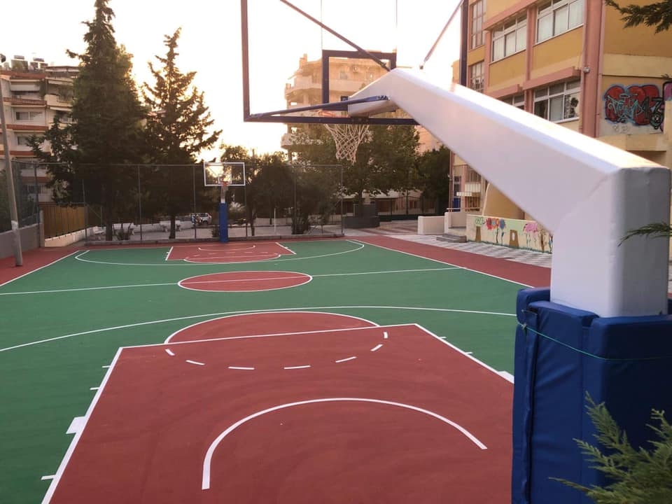 Ολοκληρώθηκε η ανακατασκευή του προαυλίου του 2ου Γυμνασίου Πεύκης