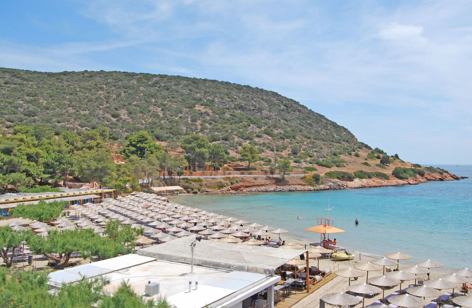 Επανεκκινούν σήμερα, μετά από χρόνια, τα θαλάσσια μπάνια για τα μέλη των ΚΑΠΗ Λυκόβρυσης – Πεύκης με δωρεάν μετακίνηση 